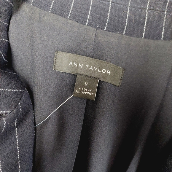 NEW Ann Taylor Black Pin Stripe Business Casual Office Academia P4631 - Picture 5 of 8